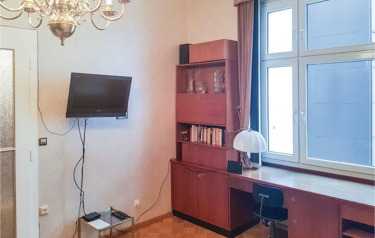 One-Bedroom Apartment In Wien Vienna Exterior photo
